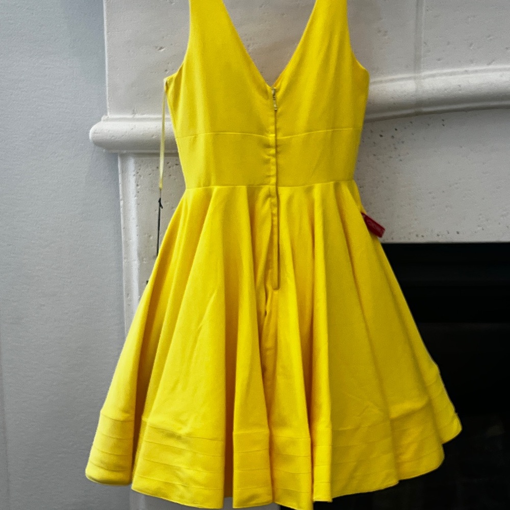 Ieena for Mac Duggar Yellow V-Neck Fit & Flare Dress - Picture 5 of 7